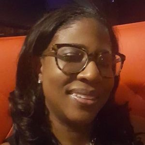 Meet your Posher, Roberta